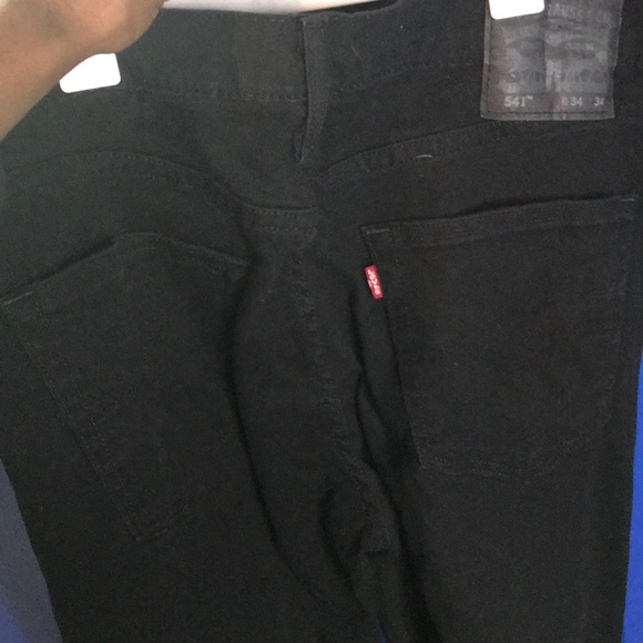 All black Levi’s jeans - Picture 3 of 4